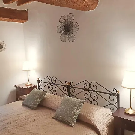 Vernaccia Apartment *